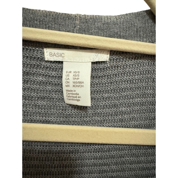 H&M - Basic - Long Open Front Cardigan - Gray - Size XS/S - Picture 3 of 3